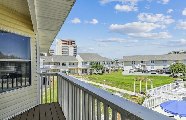 SPC 9232 is a Beautiful recently upgraded 2 BR with Free Beach Service by RedAwning - Foto 49