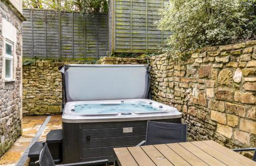 Locksbrook Lodge - Hot Tub - Spacious Outdoor Space - Photo 38