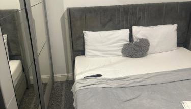 The Cozy Modern Stay - Foto 3