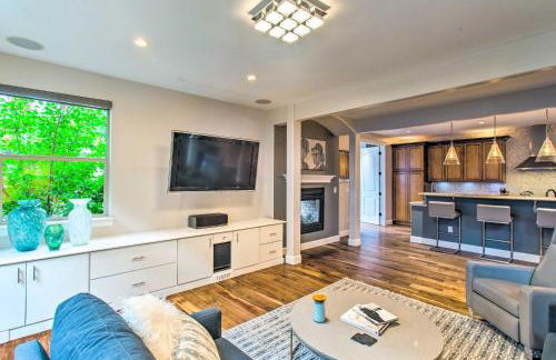 Hot Tub and Outdoor Oasis Luxury Denver Home - Foto 5