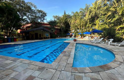 Fabuloso flat 241, Amarílis, Riviera de São Lourenço 3 Piscinas climatizadas carregador veiculo eletrico 2 quartos sendo uma suíte internet 500mb Adega, cozinha equipada completa, serviço de praia fim de semana limpeza trocas de toalhas, - Foto 31