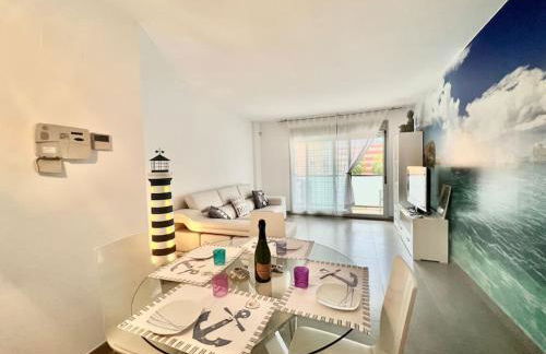 NEW! Apartamento con 2 piscinas, parque infantil, a 1 min de la playa - Foto 27