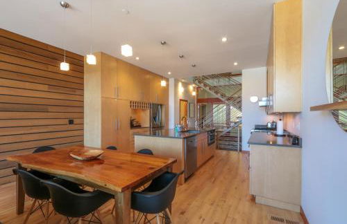 Four - River View Hot tub Luxurious Downtown Loft - Foto 10