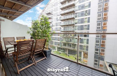 Sunset Haven Studio with Balcony and Free Parking - Foto 5