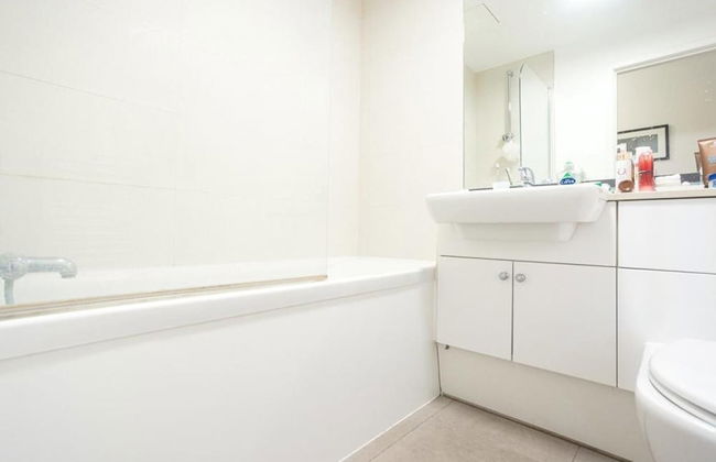 Excellent 2-bed Apartment in Colindale, London - Foto 8