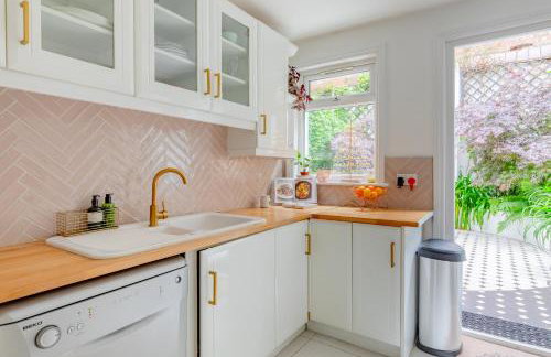 Luxuriously Curated 4BD Home Stoke Newington - Foto 14