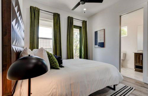 NOLA Modern Home Views of Superdome Jazz Fest - Foto 17