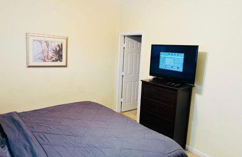 The Orlando Hideaway Family Townhome Steps from Disney 3BR 3BA - Photo 16