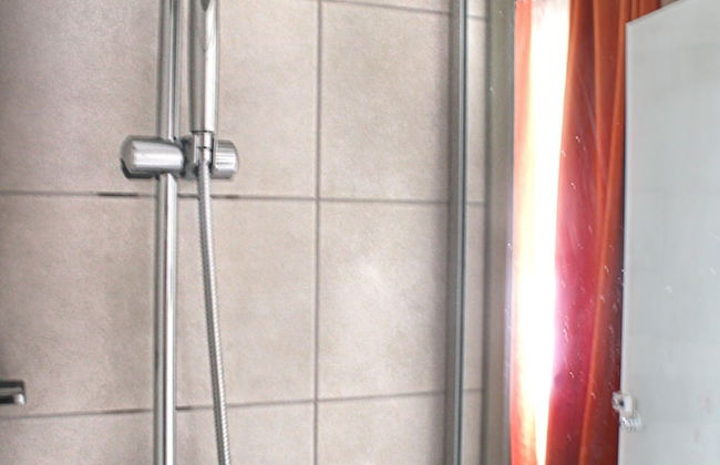 Modern Ben gurion Apt By Ahlan Hospitality - Foto 13