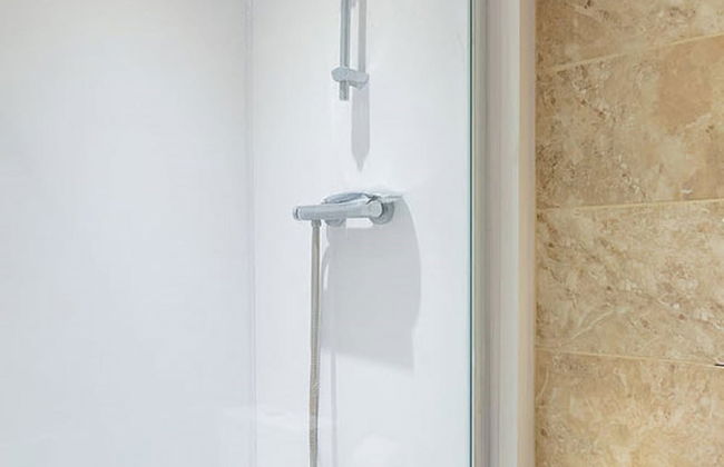 Luxury Central Newcastle Apartment 20 - Photo 18