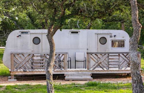 Vintage Camper Amazingly Equipped Great for a Unique Getaway in Texas - Foto 10
