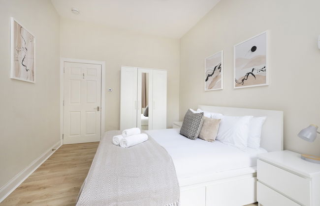 JOIVY Chic Flat Near Stockbridge Market W/ Patio - Foto 3