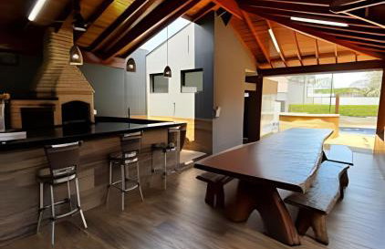 Casa incrível com piscina, hidromassagem e sauna - Foto 40