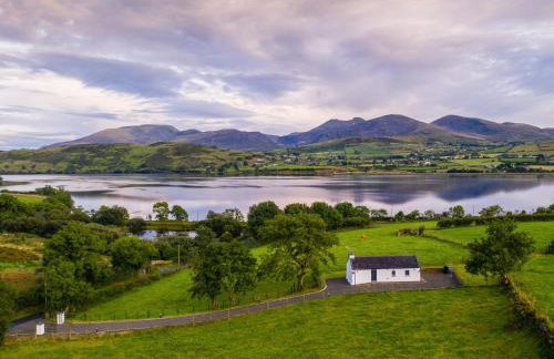 Lough Island Reavy Cottage - Photo 1