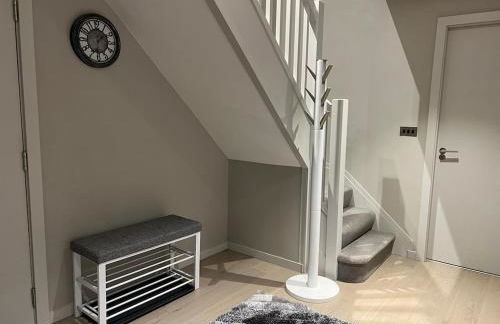 River Vista Retreat - Luxury duplex Apt - Views - Parking - Cycle storage - Spa access option - Foto 48