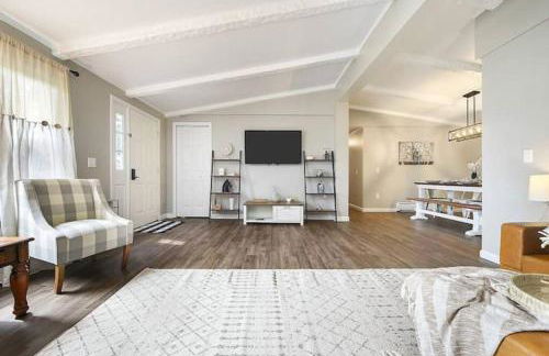 The Bumble Bee Hive 7-Bedroom House w/ Hot Tub - Foto 2