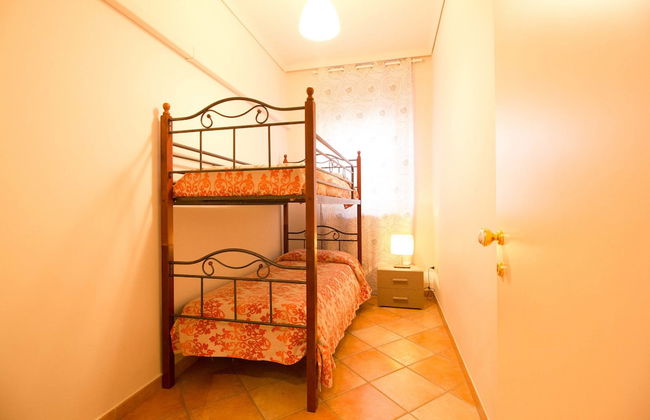 Delfino2 Casesicule, Nice Apartment with Balcony, Sand Beach at 70 mt, Wi-Fi - Foto 7