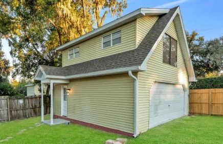 6 Bedroom with Guest House Walk to Lake & Shops - Foto 4