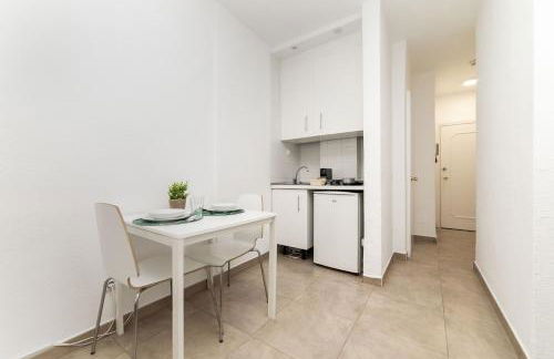 Classy VIII - Ferga Suites - Photo 17