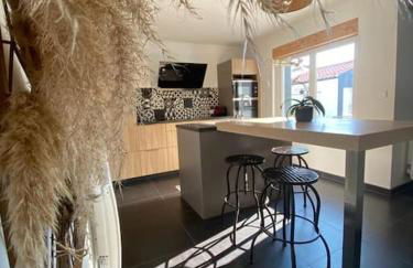 Villa avec jacuzzi proche de la mer et du centre - Photo 18