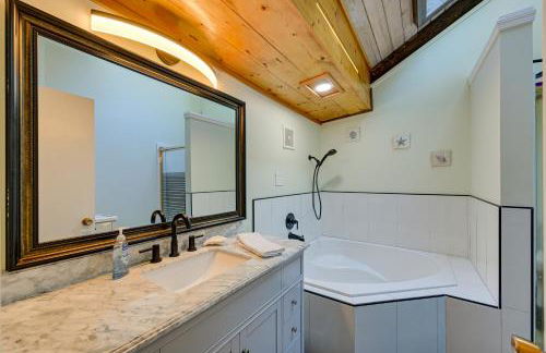 Private Beach at Waterfront Harstine Island Escape - Foto 30