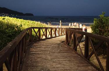 Quarto dentro de residência Familiar próximo ao Aeroporto - Photo 27