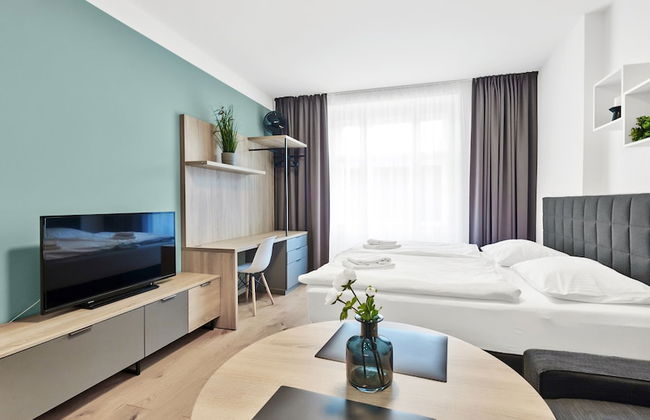 Honest SMICHOV - Foto 3