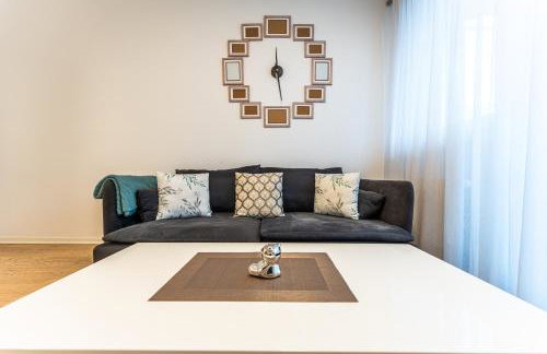 Flex SelfCheckIns 170 - Zagreb - Bedroom - Parking - Loggia - Foto 35