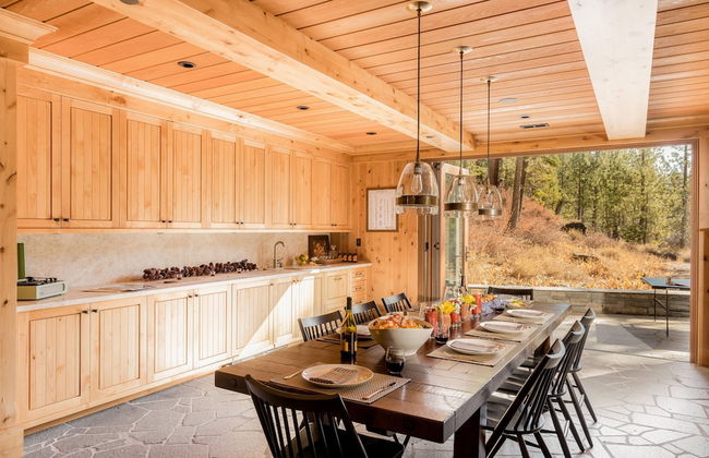 Hunter by Avantstay Riverfront Cabin w Prvt Cottage 5mins From Palisades - Photo 8