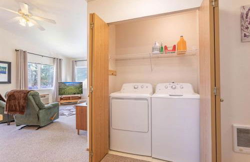 Lavender Haus - Walk to Downtown Leavenworth - The Alpine Village Collection - Foto 15