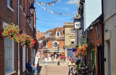 West Street Views #1 - Peaceful town centre apartment - Photo 31