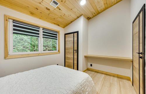 Porch and 1-Acre Yard White Mountains Hideaway - Foto 15