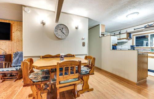 Charming Spirit Lake Home - 6 Mi to Arnolds Park! - Foto 9