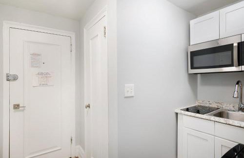 73-201 New 1BR 1Bth UWS Doorman Gym - Photo 17