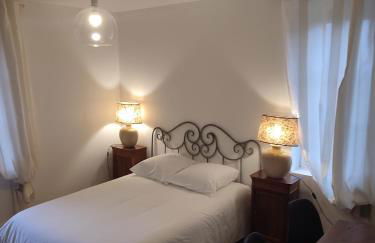 la tour carrée d'un chateau - Foto 13