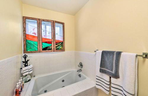 Charming Buena Vista Creekside Home Walk to Main! - Foto 31