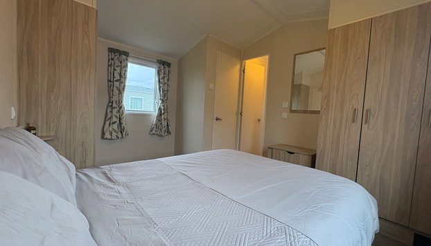 Prime Lakeside Caravan at Haven Golden Sands - Foto 4, Habitación
