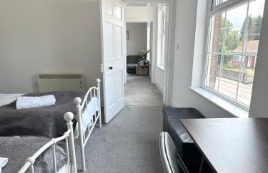2 bed apartment complete with bedding and towels - Foto 14