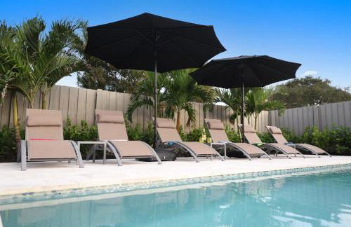 Coastal Palms House - Photo 38