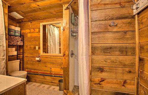 400-Acre Outdoor Enthusiasts Lodge in Mancelona! - Foto 29