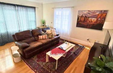 Oak Manor - Chic & Stylish 2BR Apartment Retreat - Photo 66