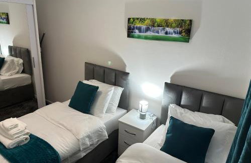 Affluent Living Property perfect for contractors & individuals Free Parking - Foto 8