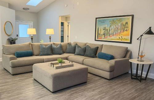 Heated Pool & Bathtub 4BR Near Disney - Foto 5