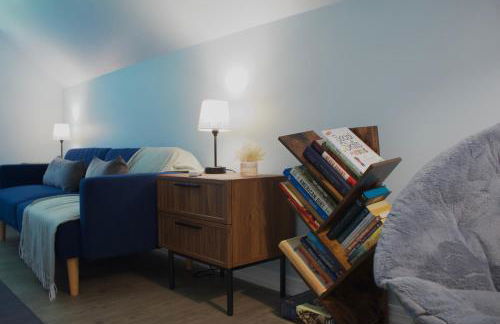 Cozy Pocono Home with a Hot Tub, Fire pit, Karaoke, Games and more! - Foto 16