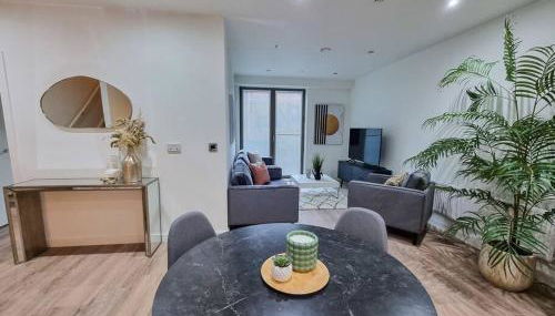 Stunning 4-bedroom Townhouse with Free Parking - Foto 5