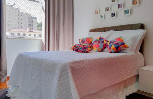 Ensolarado ao lado do shopping com garagem e Wifi - Foto 1