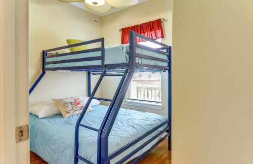 Walk to Beach! Bayfront Coastal Gem in Gilchrist - Foto 15