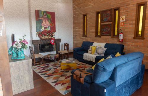 Casa com Vista, Lareira e Churrasqueira na Serra - Foto 1