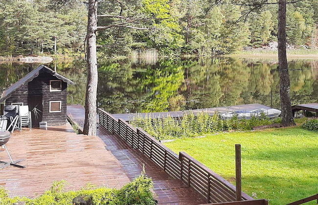 6 Person Holiday Home in Hummersak - Photo 1