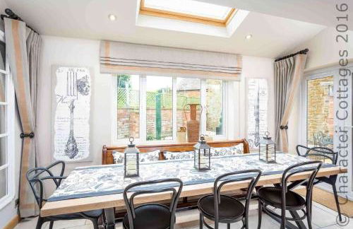 Honeysuckle Cottage Middle Tysoe - Photo 9